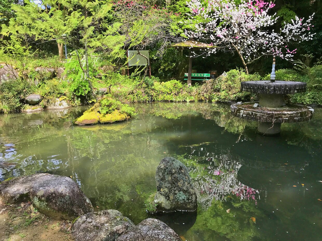 A beautiful pond in the countryside town of Japan